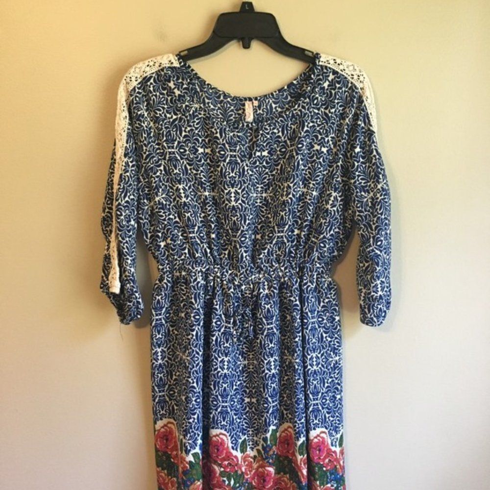 Red camel medium blue dress‎